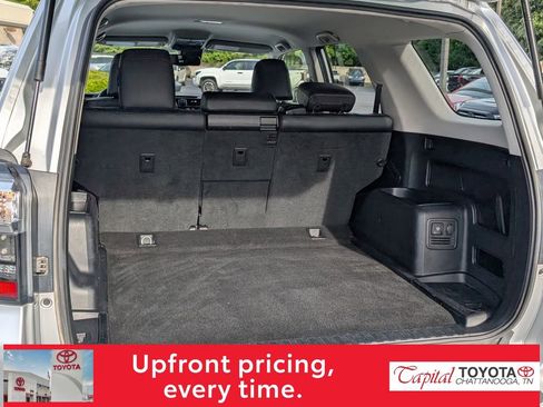 Used 2024 Toyota 4Runner TRD Off-Road Premium AWD/4WD image 12