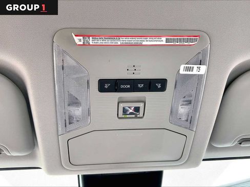 Used 2025 Toyota RAV4 LE AWD/4WD image 34