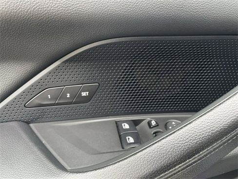 Used 2021 BMW 430i Coupe w/ M Sport Package image 24