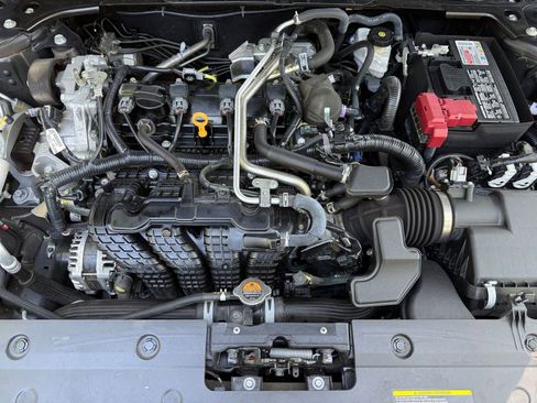 Used 2025 Nissan Altima 2.5 SV image 29
