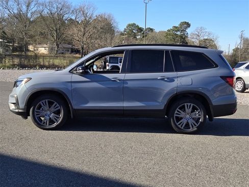 Used 2022 Honda Pilot Sport image 2