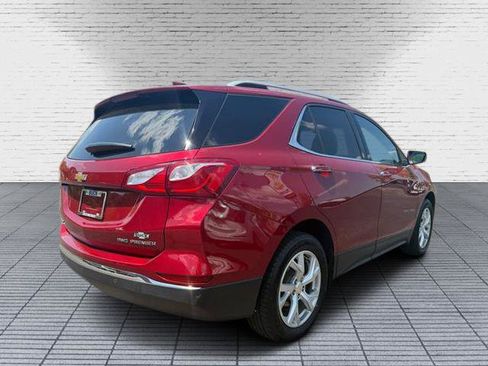 Used 2020 Chevrolet Equinox Premier w/ LPO, Floor Liner Package AWD/4WD image 5