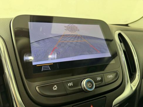 Used 2021 Chevrolet Equinox LT AWD/4WD image 18