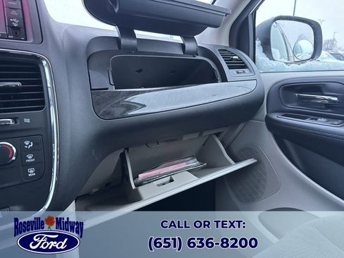 Used 2019 Dodge Grand Caravan SE image 15