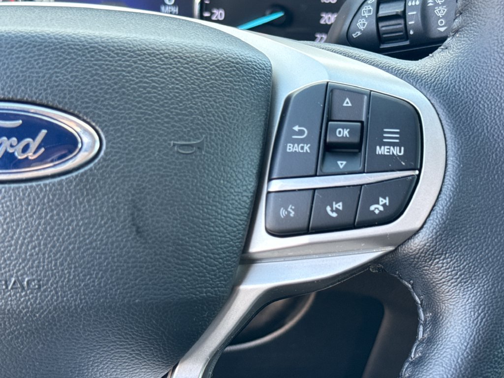 Used 2022 Ford Explorer Limited AWD/4WD image 18