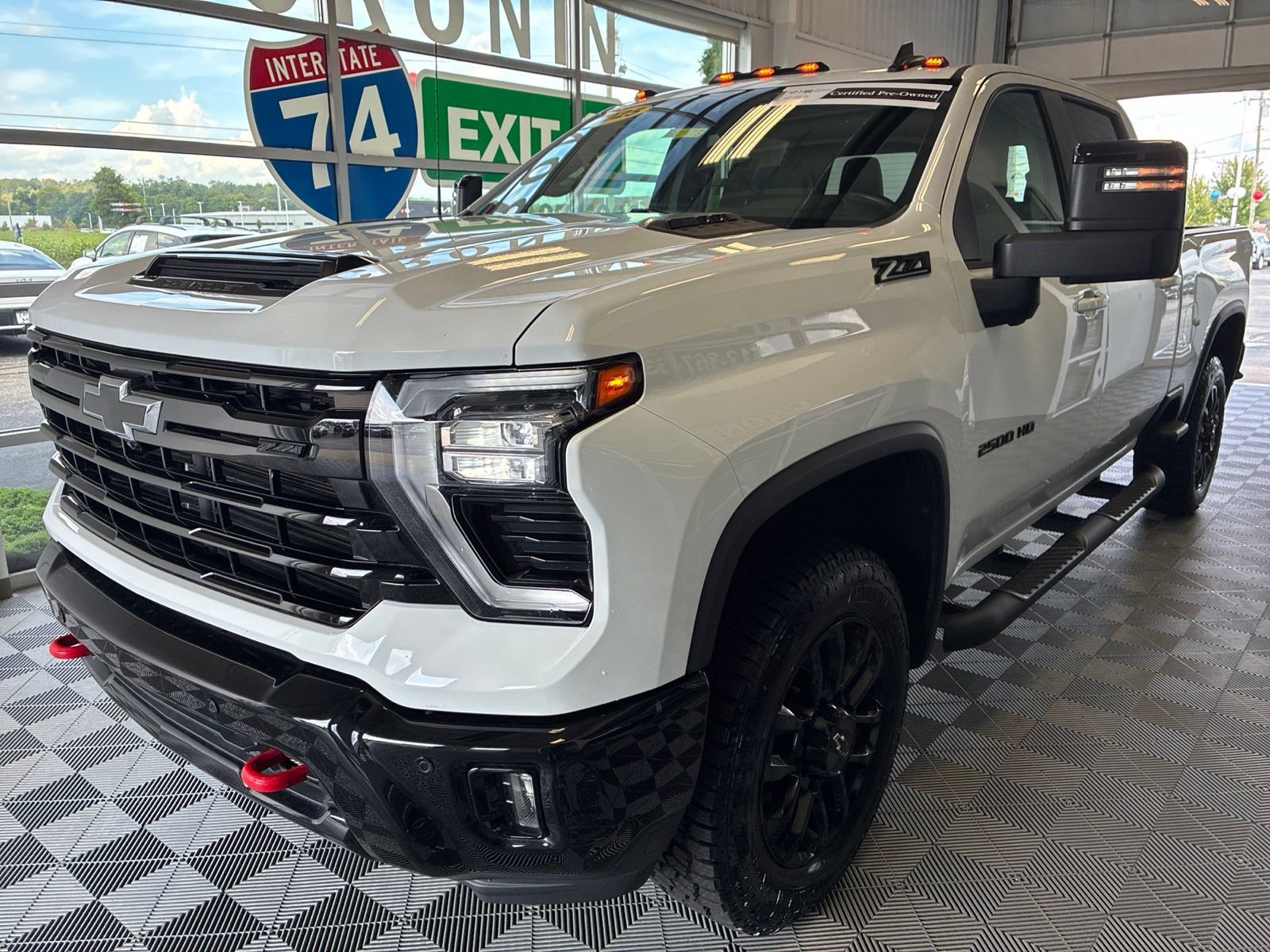 Used 2025 Chevrolet Silverado 2500 LT w/ Trail Boss Package AWD/4WD image 3