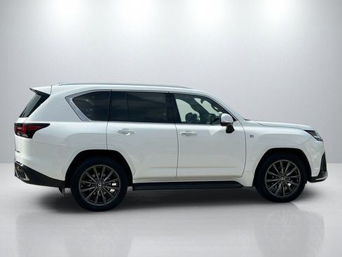 Used 2024 Lexus LX 600 F Sport AWD/4WD image 4