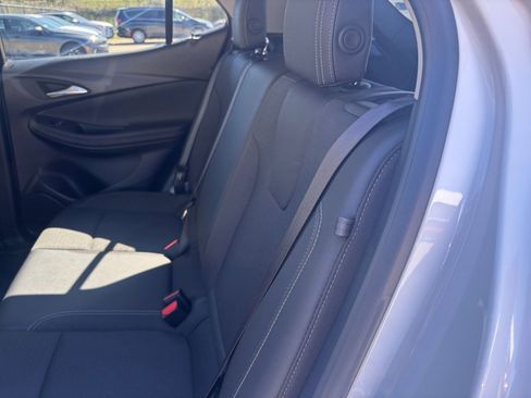 Used 2025 Buick Encore GX Preferred image 36