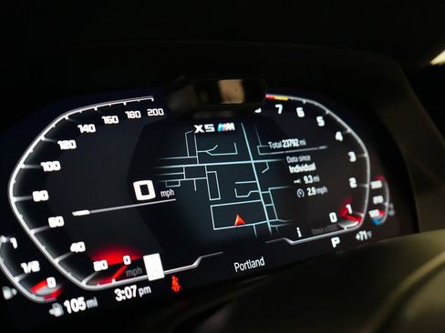 Used 2021 BMW X5 M w/ Executive Package image 22