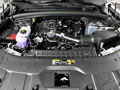 New 2025 Jeep Grand Cherokee Altitude image 2