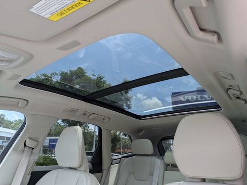 Used 2022 Volvo XC60 B5 Inscription w/ Advanced Package FWD image 24