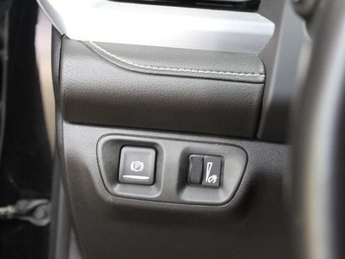 Used 2022 GMC Acadia SLT AWD/4WD image 15