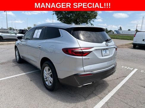Used 2019 Buick Enclave Essence FWD image 14