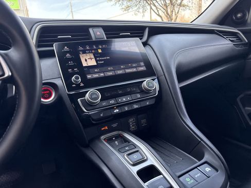 Used 2020 Honda Insight Touring image 28