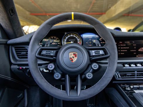 Used 2025 Porsche 911 GT3 RS RWD image 36