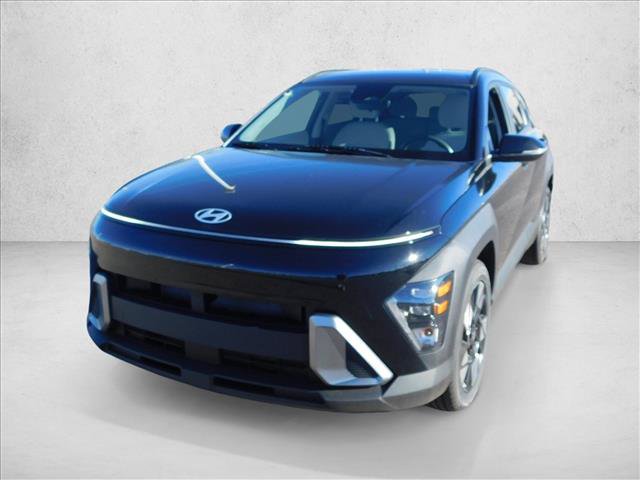 Used 2025 Hyundai Kona SEL FWD image 2