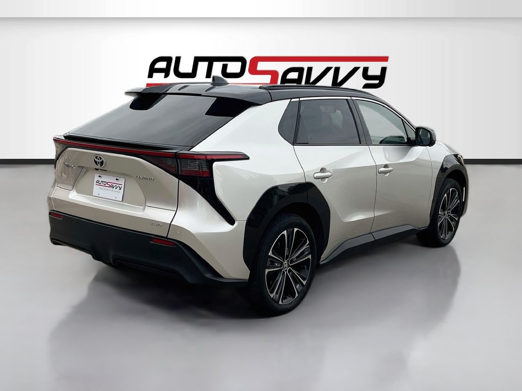 Used 2023 Toyota bZ4X AWD w/ Weather Package image 7