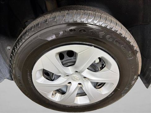 Used 2024 Toyota RAV4 LE FWD image 19