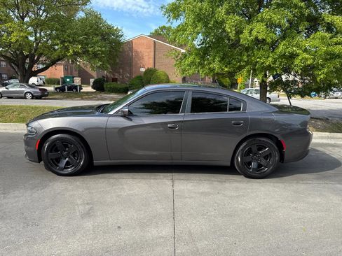 Used 2017 Dodge Charger Police w/ Street Appearance Group image 8