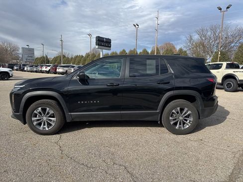 Used 2025 Chevrolet Equinox LT image 4
