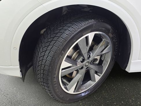 Used 2024 Audi Q4 e-tron Premium Plus w/ Premium Plus image 35