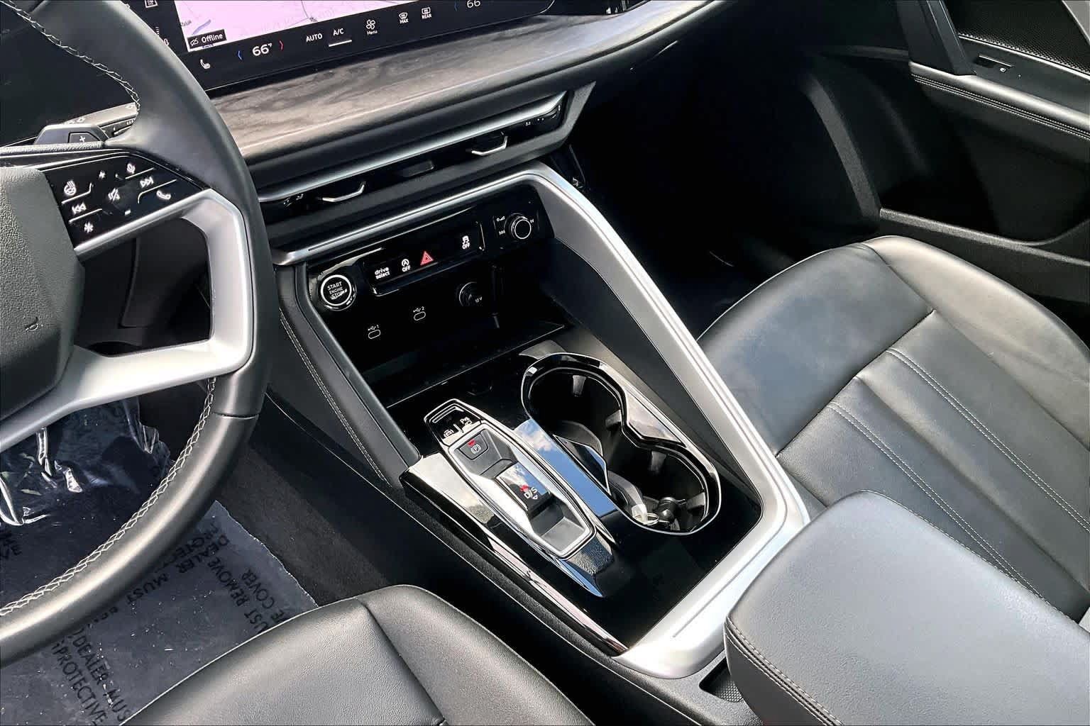 Used 2025 Audi Q5 Premium Plus w/ Premium Plus AWD/4WD image 17
