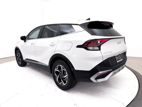 Certified 2024 Kia Sportage LX FWD image 15