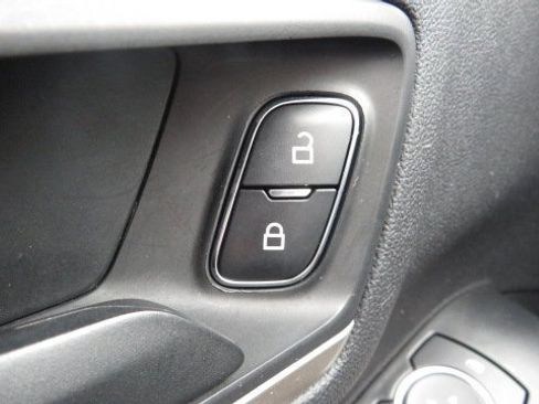 Certified 2022 Ford Escape SE w/ SE Sport Appearance Package image 26