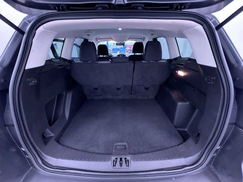 Used 2017 Ford Escape SE FWD image 42