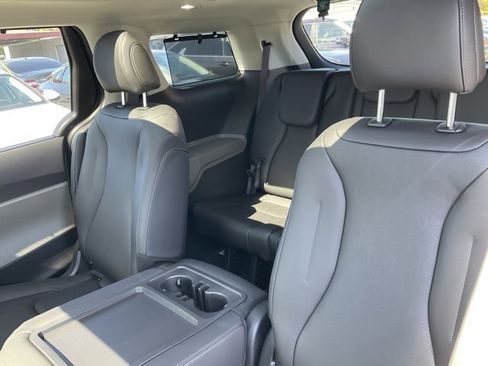 New 2026 Kia Carnival SX image 44