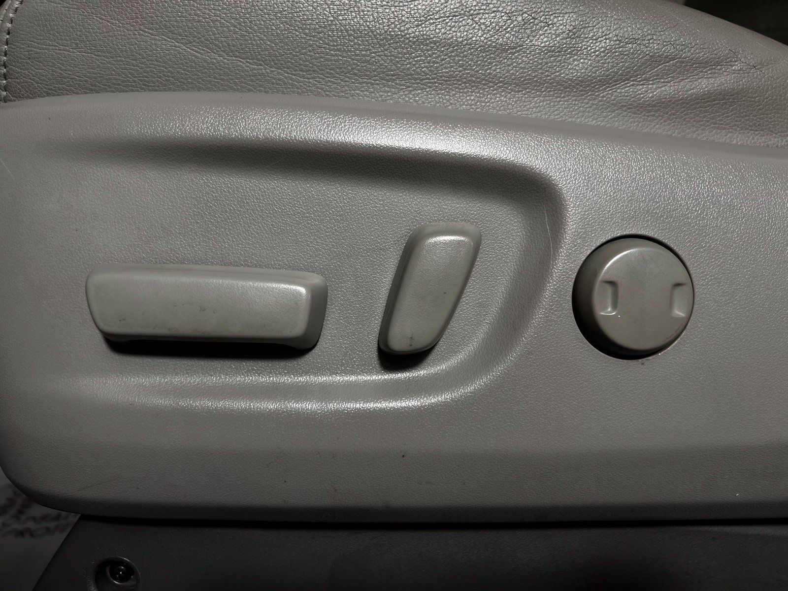 Used 2017 Toyota Sienna XLE Premium FWD image 14