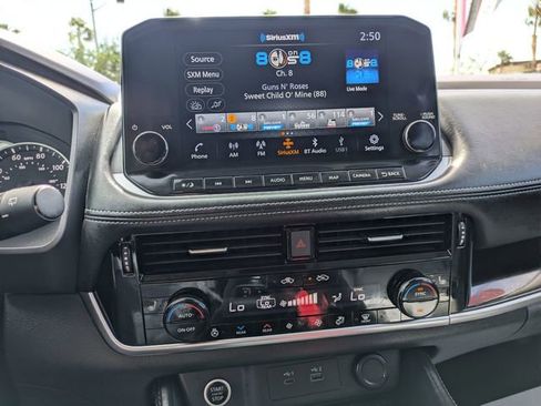 Certified 2023 Nissan Rogue SL w/ SL Premium Package FWD image 12