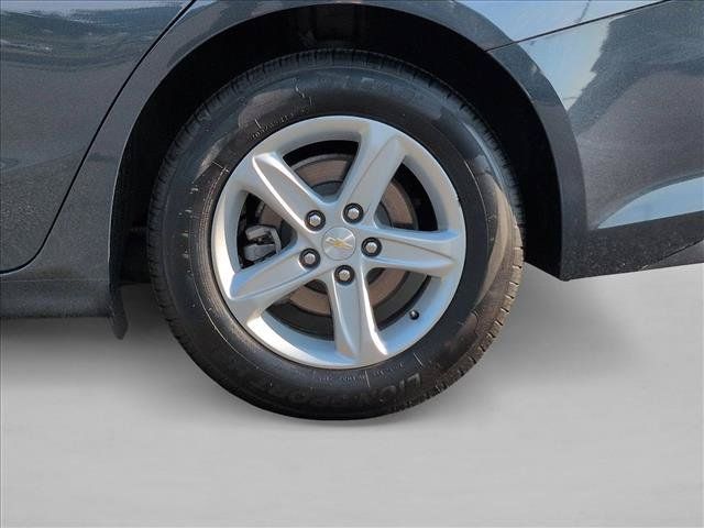 Used 2021 Chevrolet Malibu LS FWD image 22