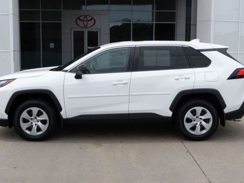 Used 2023 Toyota RAV4 LE FWD image 2