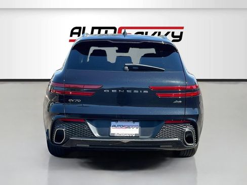 Used 2024 Genesis GV70 2.5T AWD/4WD image 6