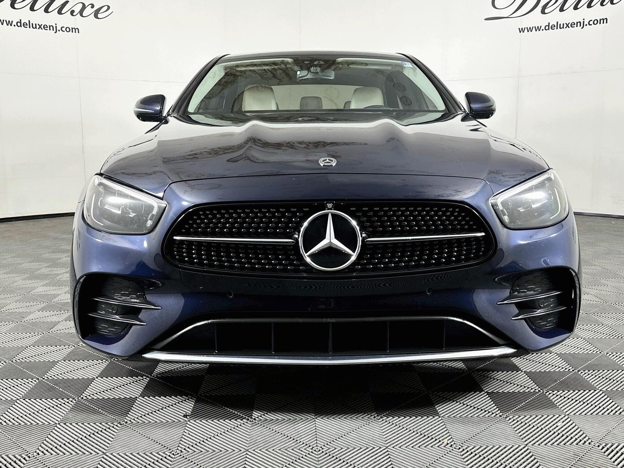Used 2021 Mercedes-Benz E 350 4MATIC Sedan image 2