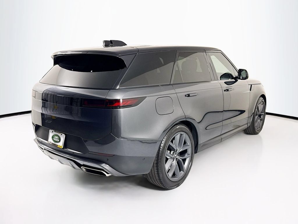 Used 2024 Land Rover Range Rover Sport SE AWD/4WD image 5