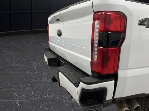 Used 2025 Ford F350 Lariat w/ Black Appearance Package image 36