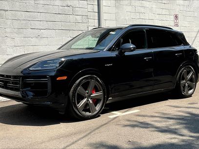 New 2025 Porsche Cayenne Turbo