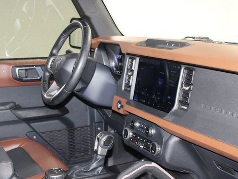 Used 2024 Ford Bronco Outer Banks AWD/4WD image 31