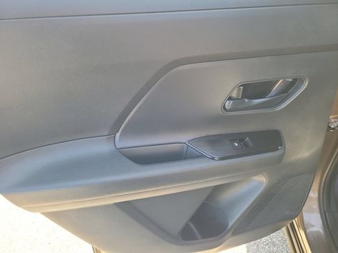 Used 2025 Nissan Kicks S FWD image 12