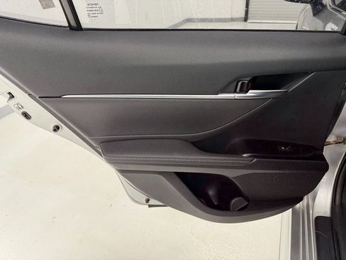 Used 2018 Toyota Camry XSE image 35