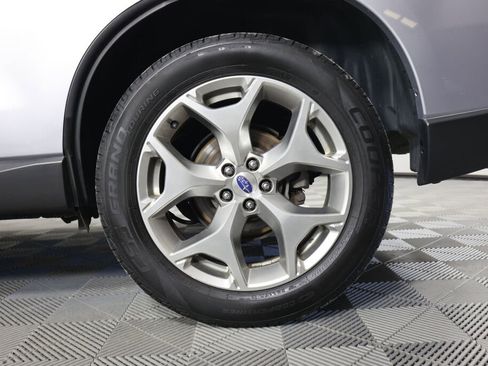 Used 2017 Subaru Forester 2.5i Touring image 8