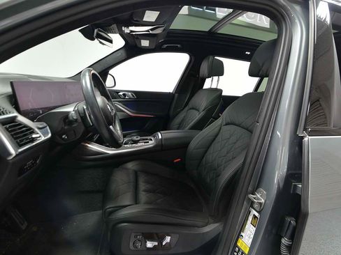 Used 2023 BMW X7 xDrive40i w/ M Sport Package image 8
