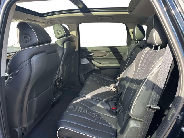 Used 2025 Acura MDX w/ Advance Package AWD/4WD image 17