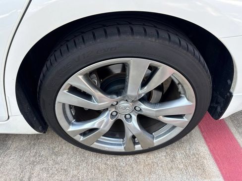 Used 2018 INFINITI Q70 L 3.7 w/ Sensory Package AWD/4WD image 13