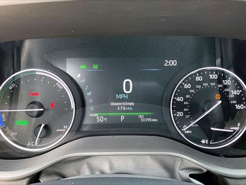 Used 2024 Toyota Sienna Platinum image 25