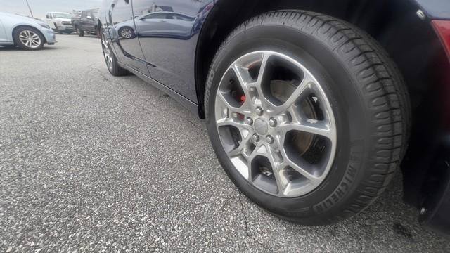 Used 2015 Dodge Charger SXT w/ Driver Confidence Group AWD/4WD image 23
