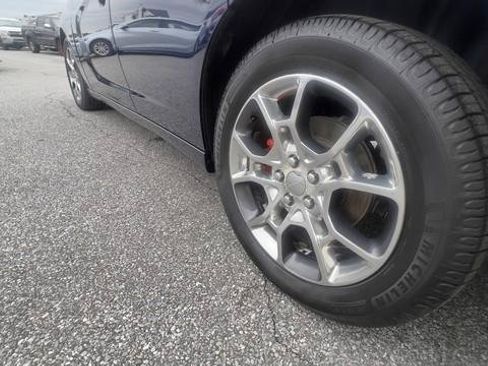 Used 2015 Dodge Charger SXT w/ Driver Confidence Group AWD/4WD image 23