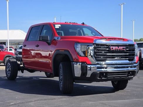 New 2025 GMC Sierra 3500 Pro w/ Convenience Package image 13